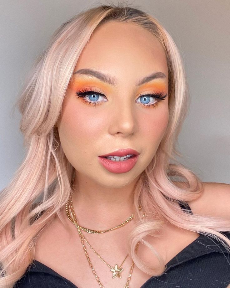 Πλήρης οδηγός για αδιάβροχο μακιγιάζ για τις ζεστές μέρες και βράδια του Καλοκαιριού