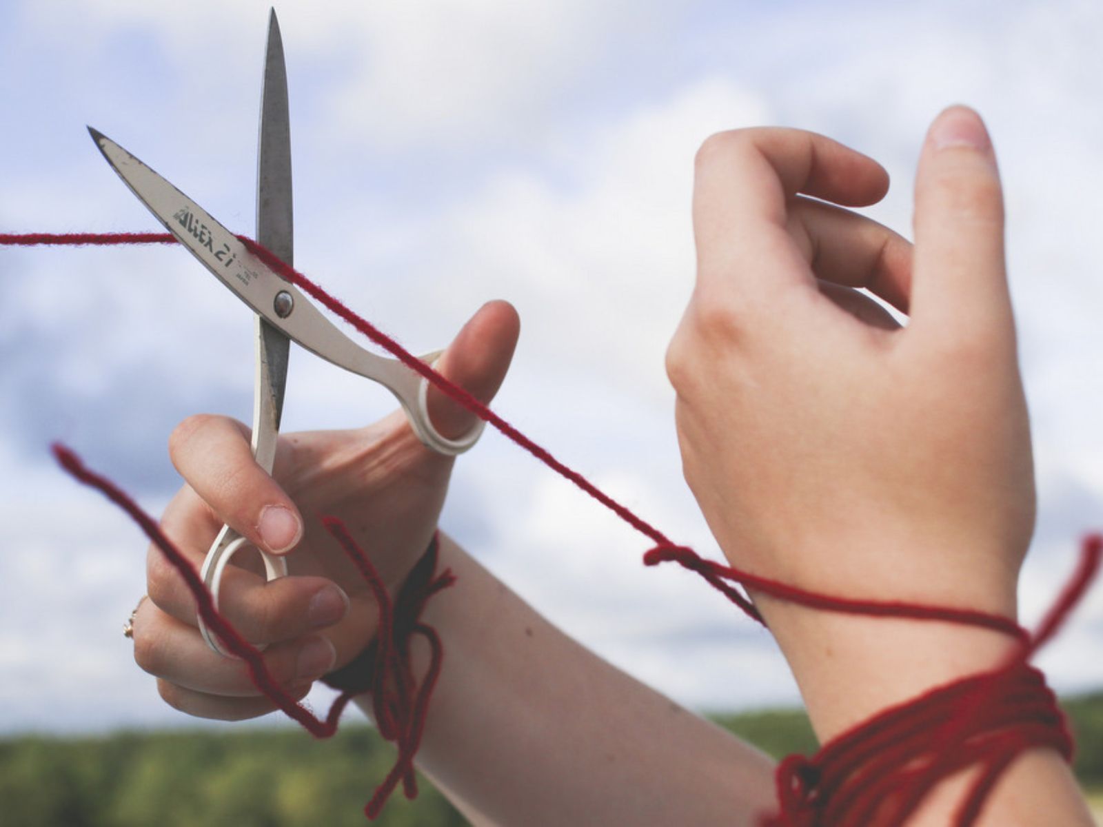 Το σύνδρομο του «ευεργετηθέντος αχάριστου» – Γιατί όσο περισσότερο βοηθάς κάποιον εκείνος το εκμεταλλεύεται;