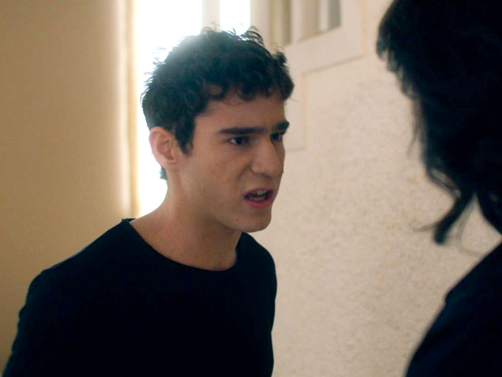 Παιχνίδια Εκδίκησης: Ο Κωστής στη μέση της διαμάχης των γονιών του