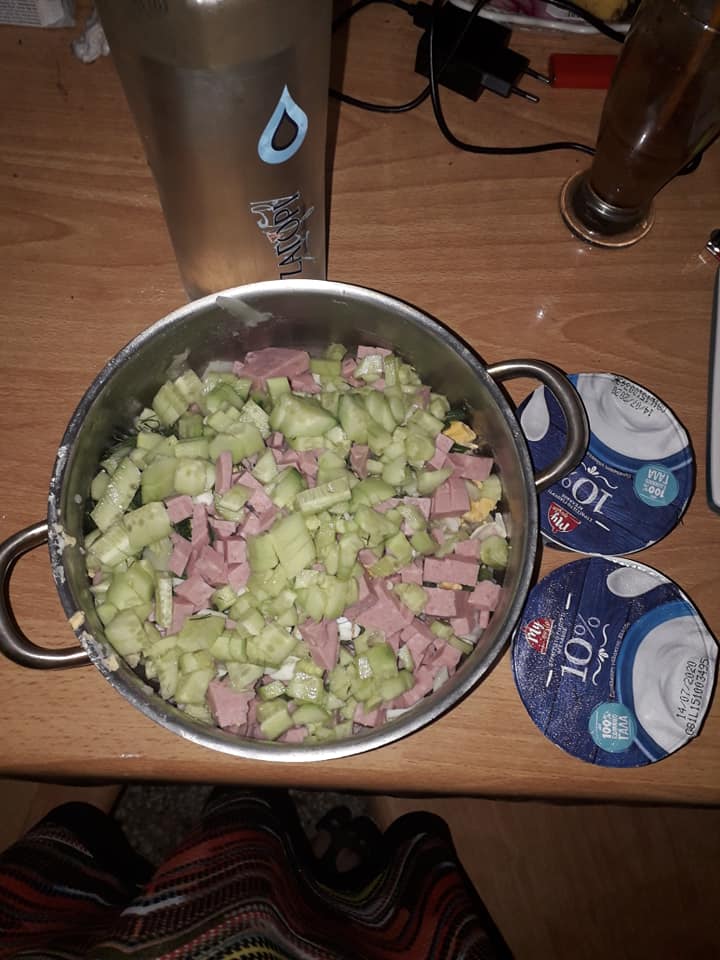 Συνταγή για καλοκαιρινή σούπα Okroshka από τη Ρωσία