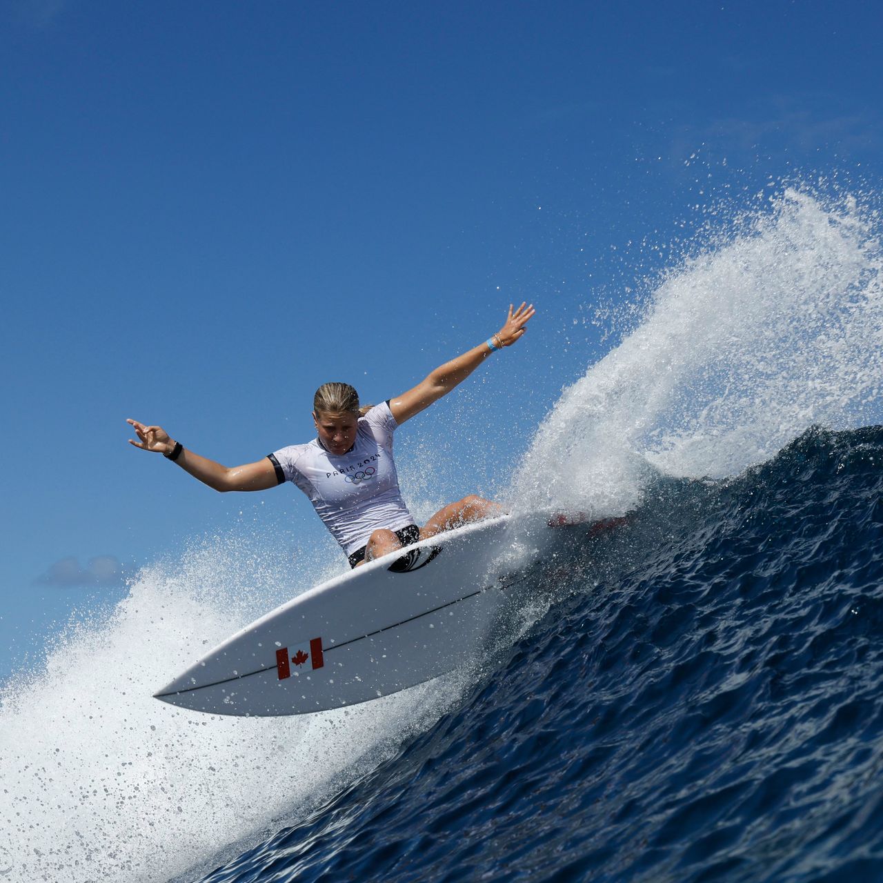 Γιατί το surf θεωρείται τρόπος ζωής και όχι απλά άθλημα – Το sport του Καλοκαιριού που αγαπούσε η Αγκάθα Κρίστι