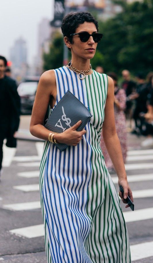 Ιδέες για Καλοκαιρινά outfits στο γραφείο – Τί φοράω όταν η θερμοκρασία ανεβαίνει;