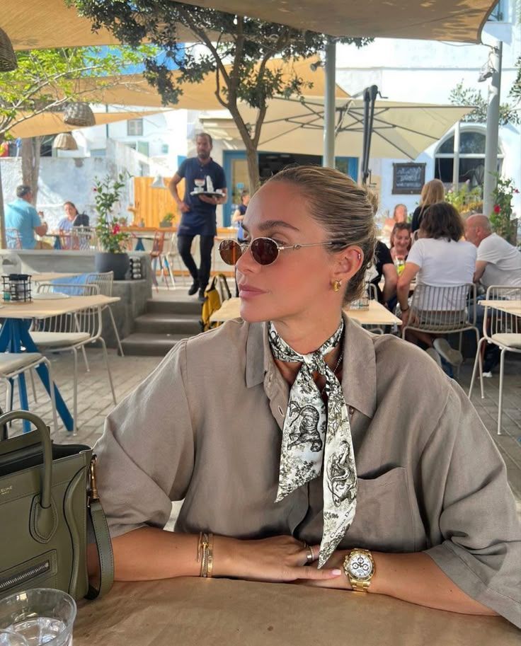 Τα πιο cool καλοκαιρινά χτενίσματα που κάνεις σε 5 λεπτά