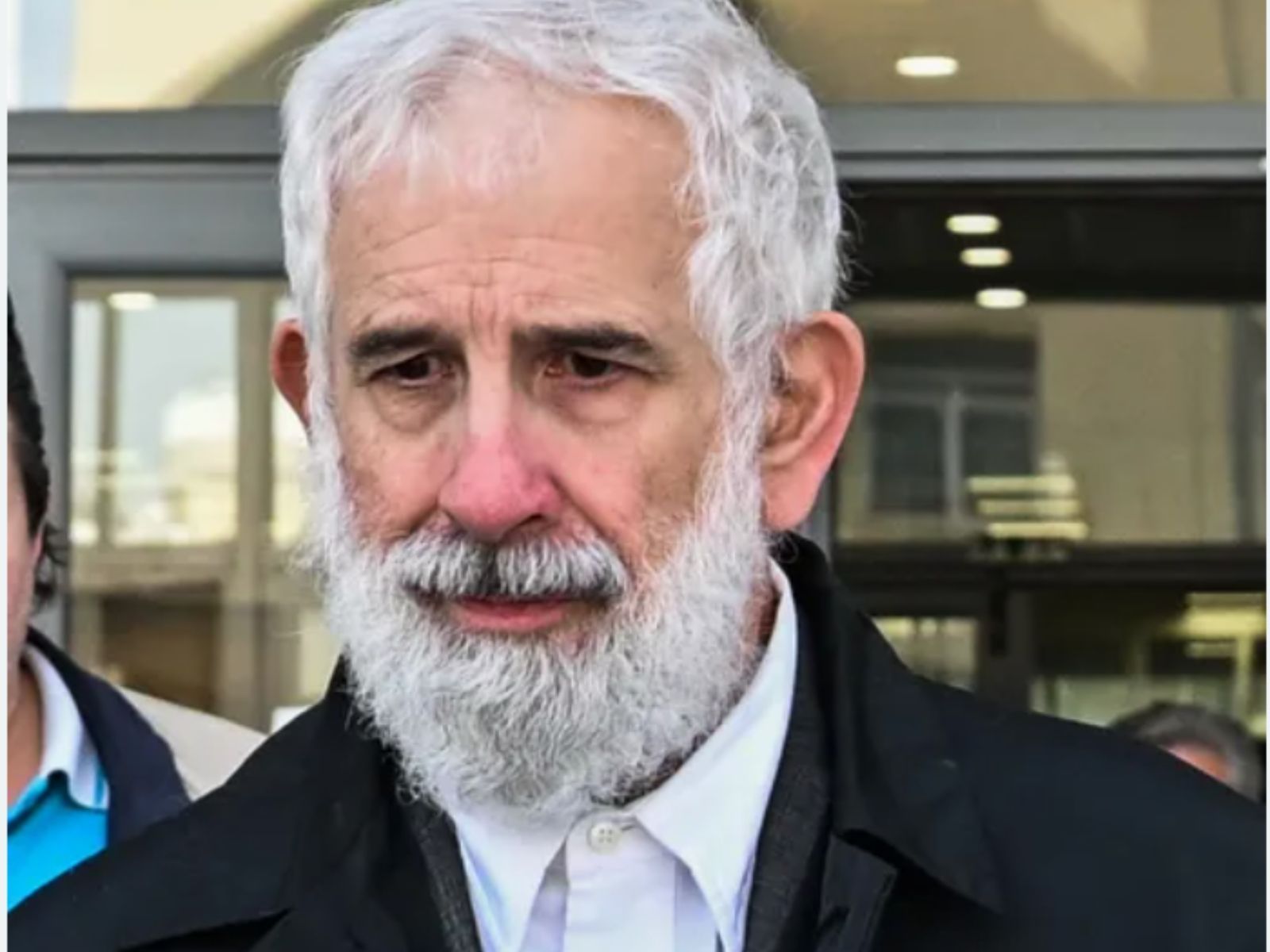 Δίκη Φιλιππίδη: Λιποθύμησε μέσα στην δικαστική αίθουσα