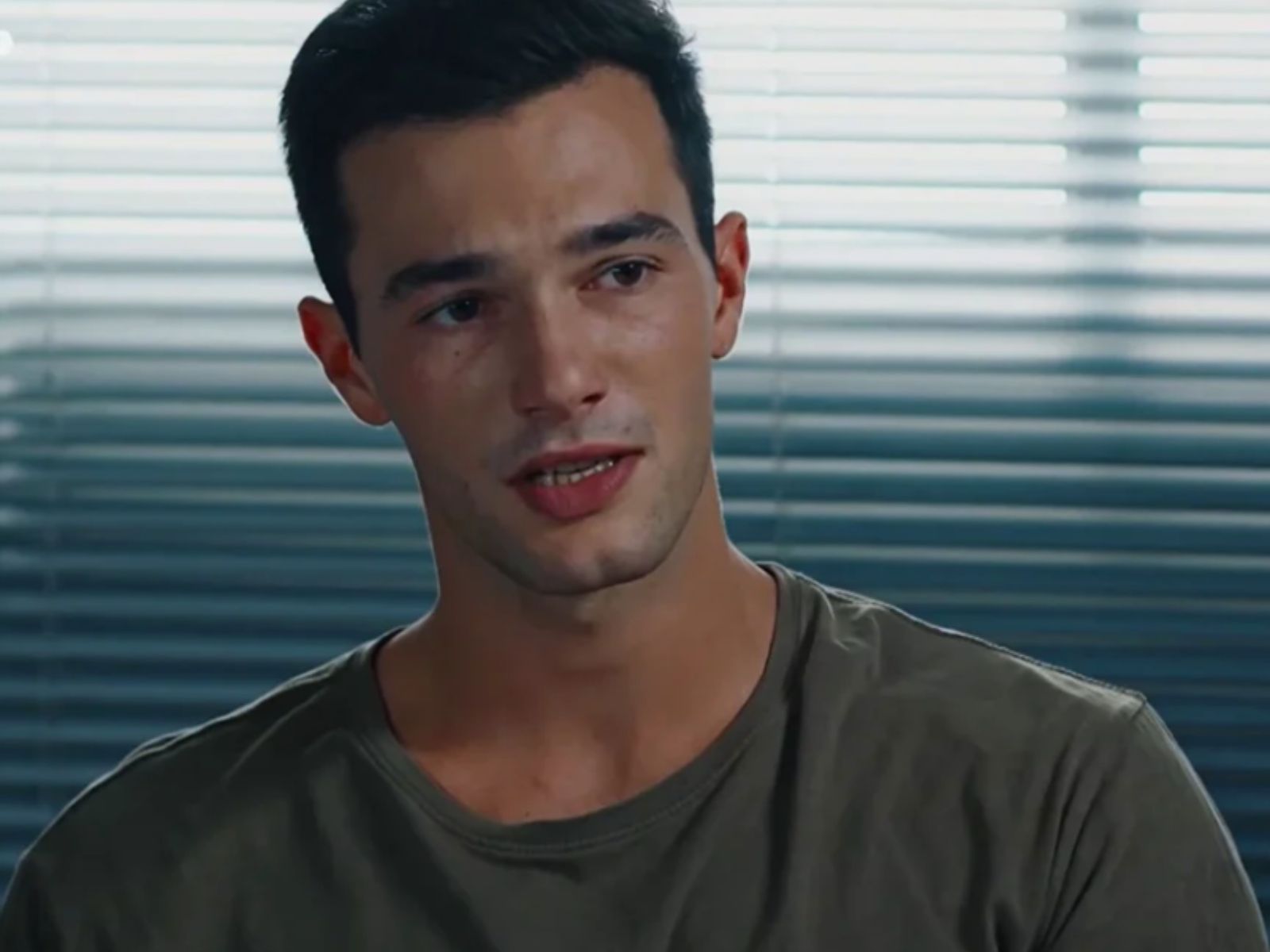 Η Γη της Ελιάς: Τα ξέρω όλα- Μαθαίνει το ψέμα και συγκλονίζεται