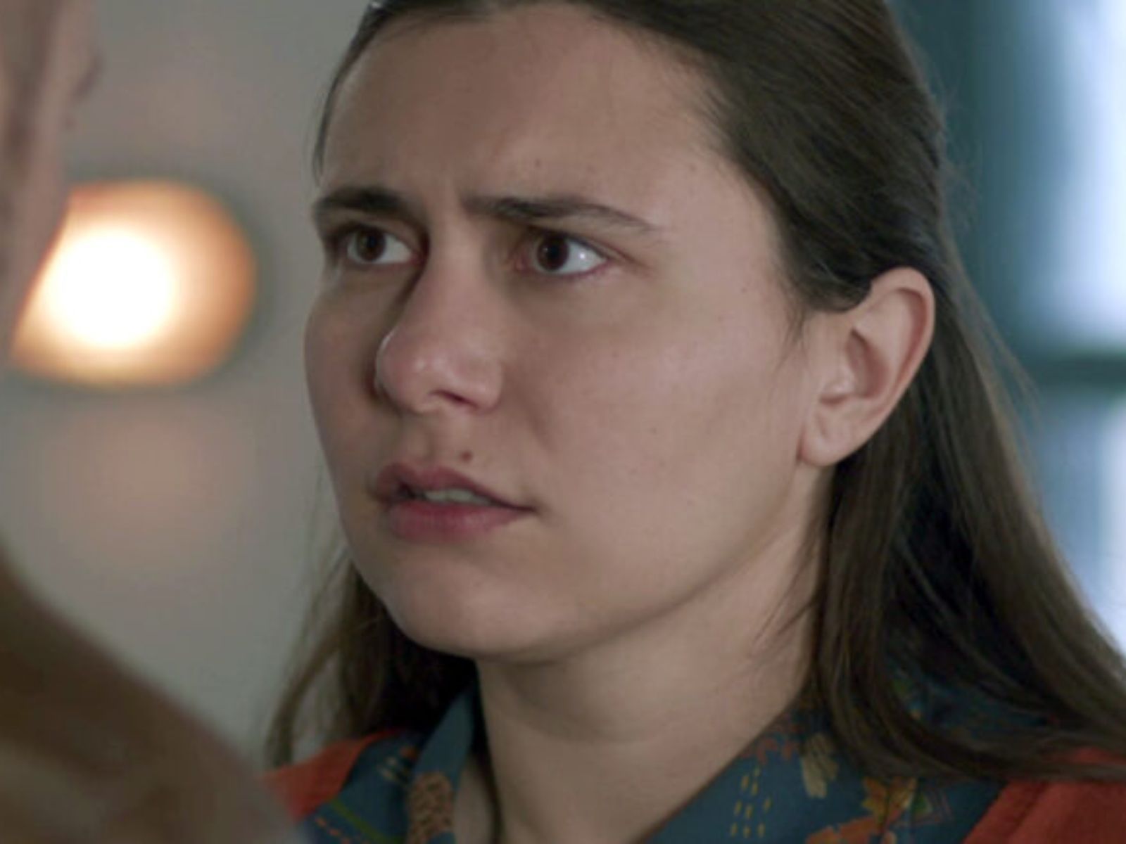 Η Παραλία: Η Άρια μεταφέρεται εσπευσμένα στο νοσοκομείο