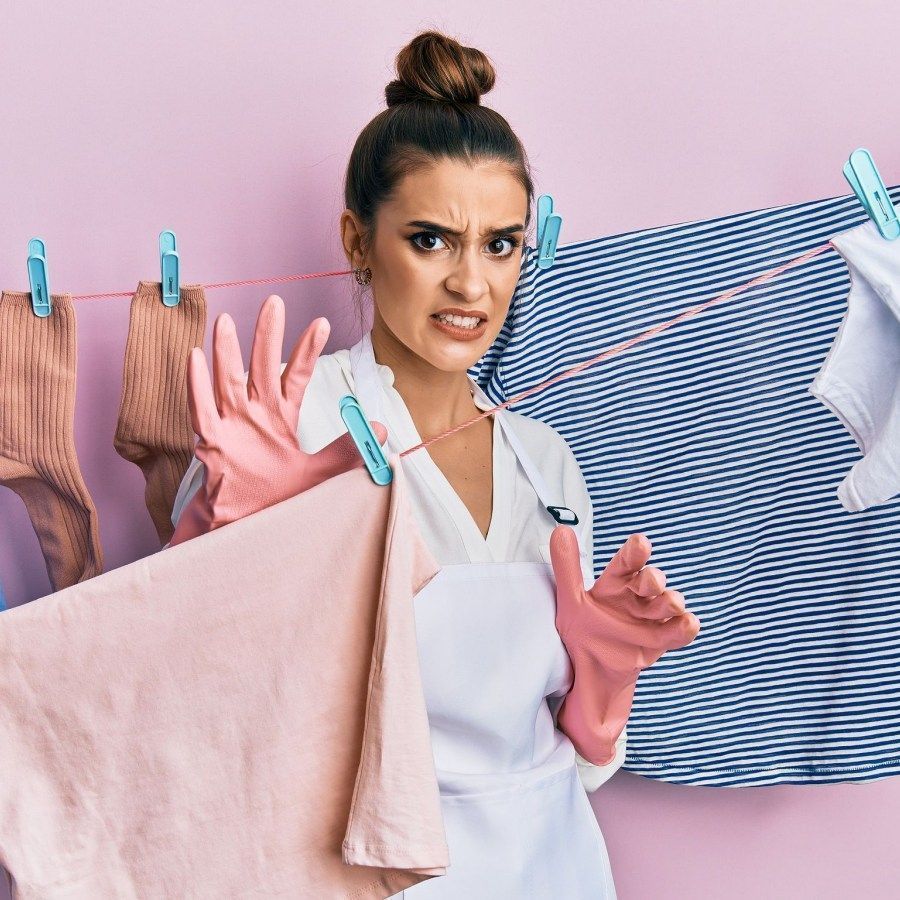 Τα πιο συχνά λάθη στο πλυντήριο που κάνουν τα ρούχα να μην μυρίζουν ωραία