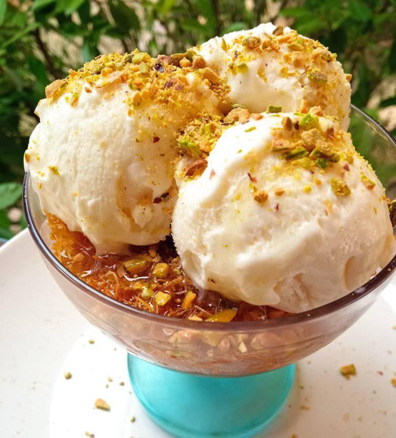 Κανταΐφι στο ποτήρι με παγωτό από την Τζένη Τσανακτσίδου