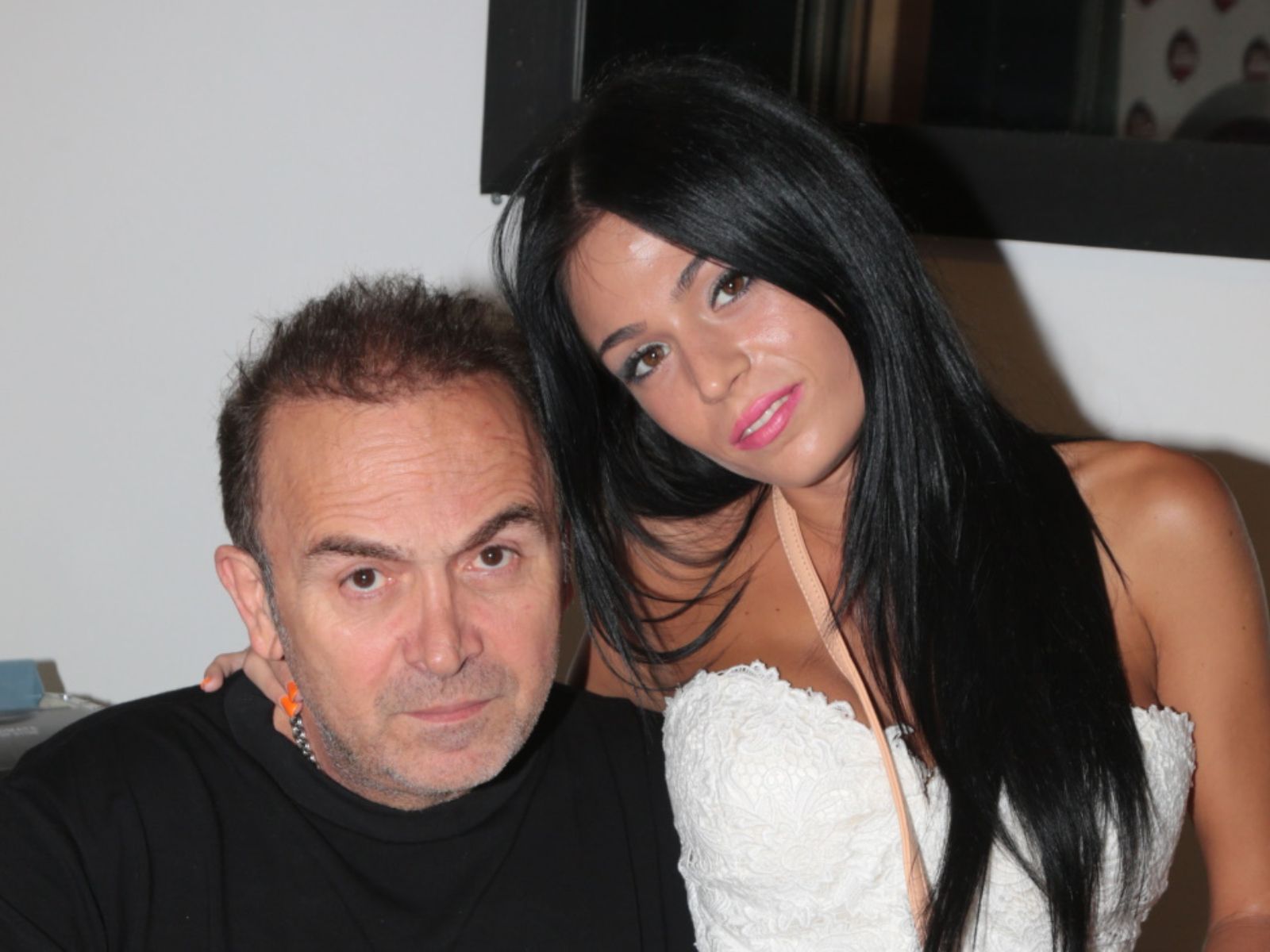 Η κόρη του Σταμάτη Γονίδη το ομολόγησε – «Έχω δει το μπαμπά μου να μετακινεί αντικείμενα με τη σκέψη. Έχει σταματήσει μέχρι και τον αέρα»