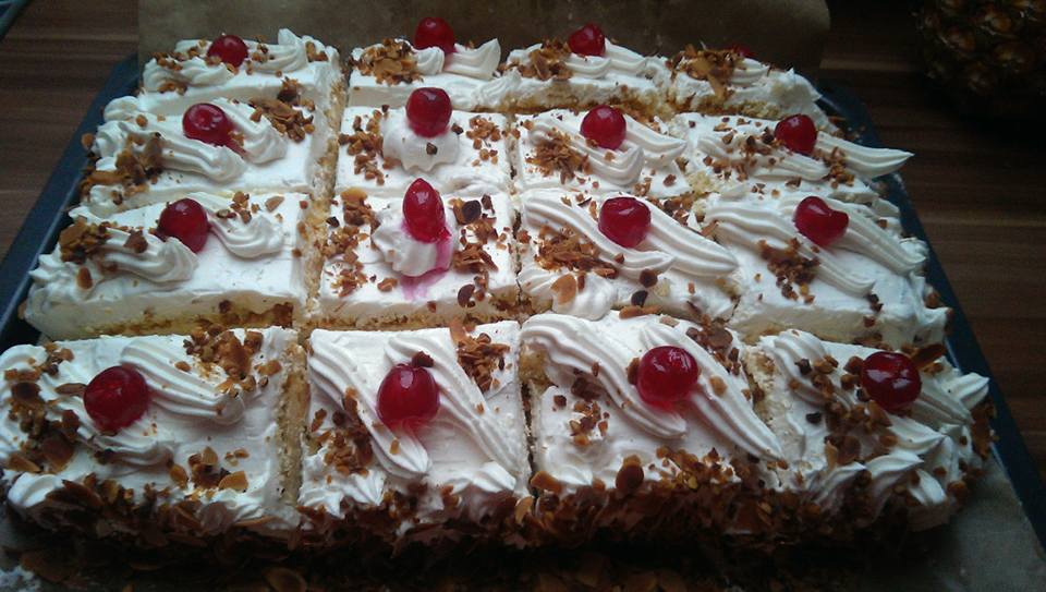 Τούρτα με γεύση Νουγκατίνα Αμυγδάλου