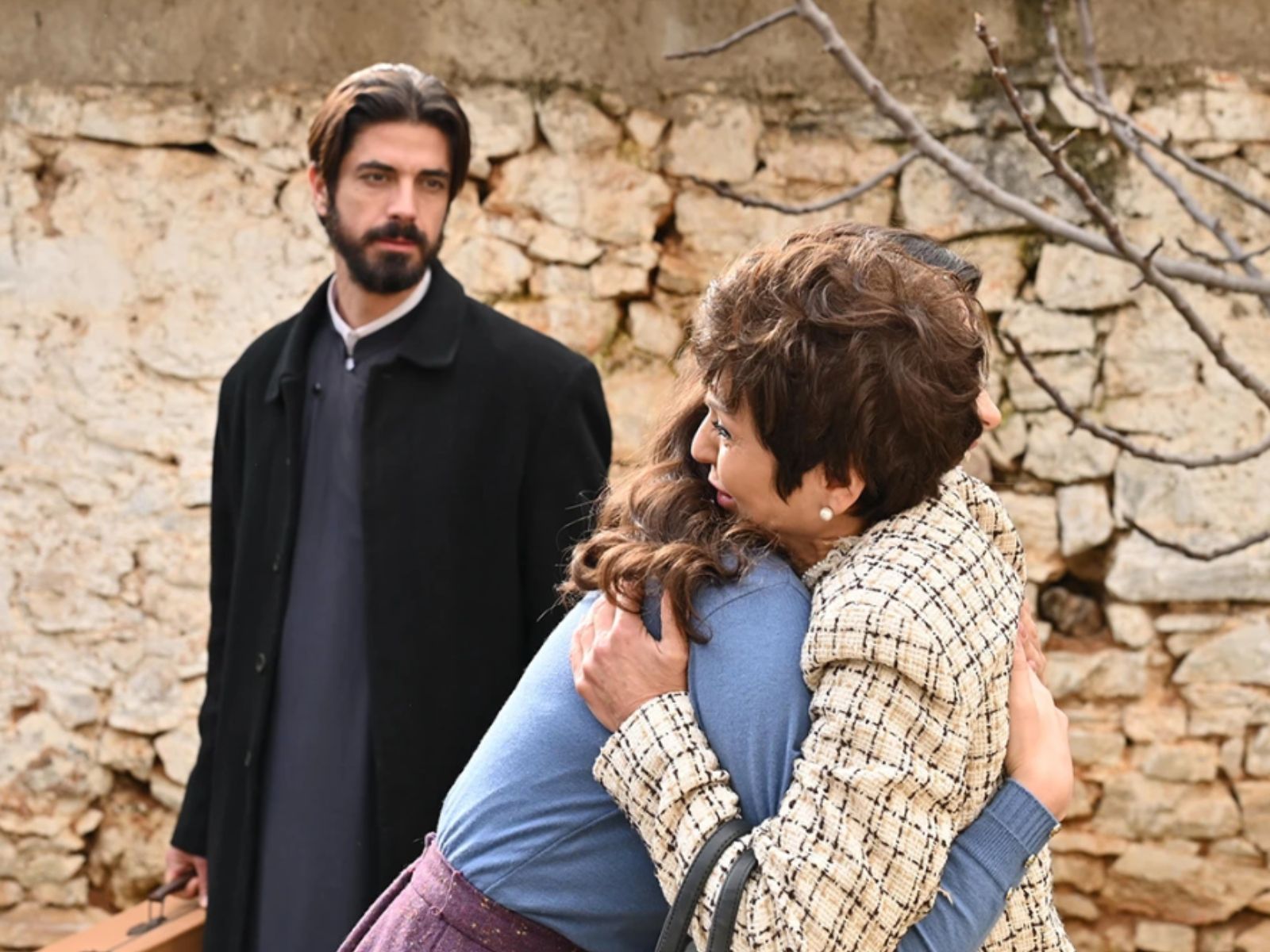 Άγιος έρωτας: Καρέ καρέ το τελευταίο επεισόδιο της σεζόν – Η σκηνή του φινάλε που θα κόψει την ανάσα