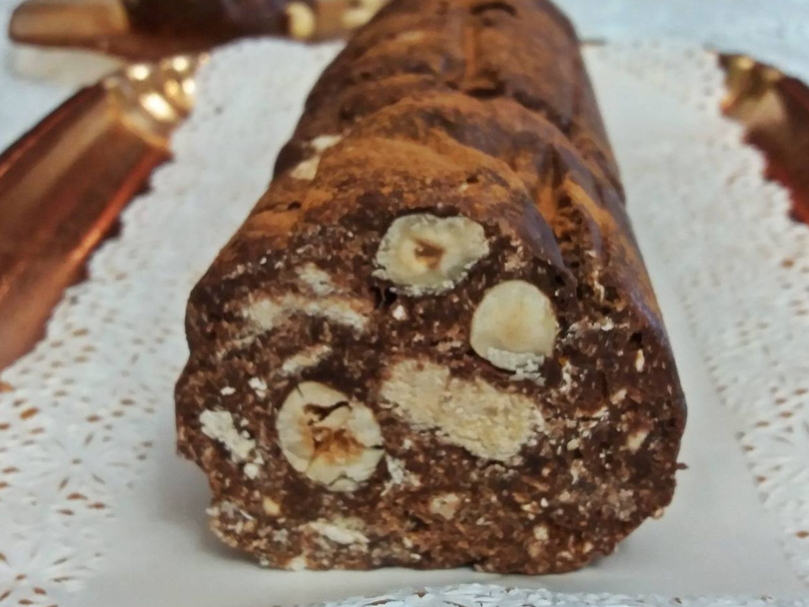 Νηστίσιμος κορμός σοκολάτας με χαλβά