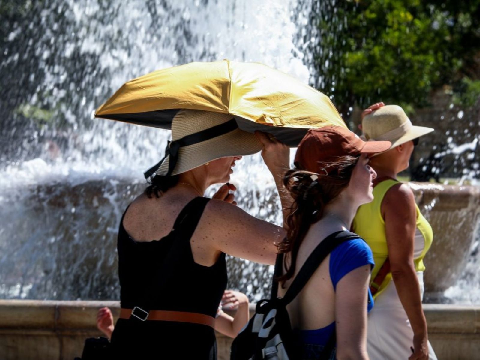 Καιρός: Αφρικανικός Καύσωνας με έως και 41 βαθμούς- Οι περιοχές που θα «καούν»