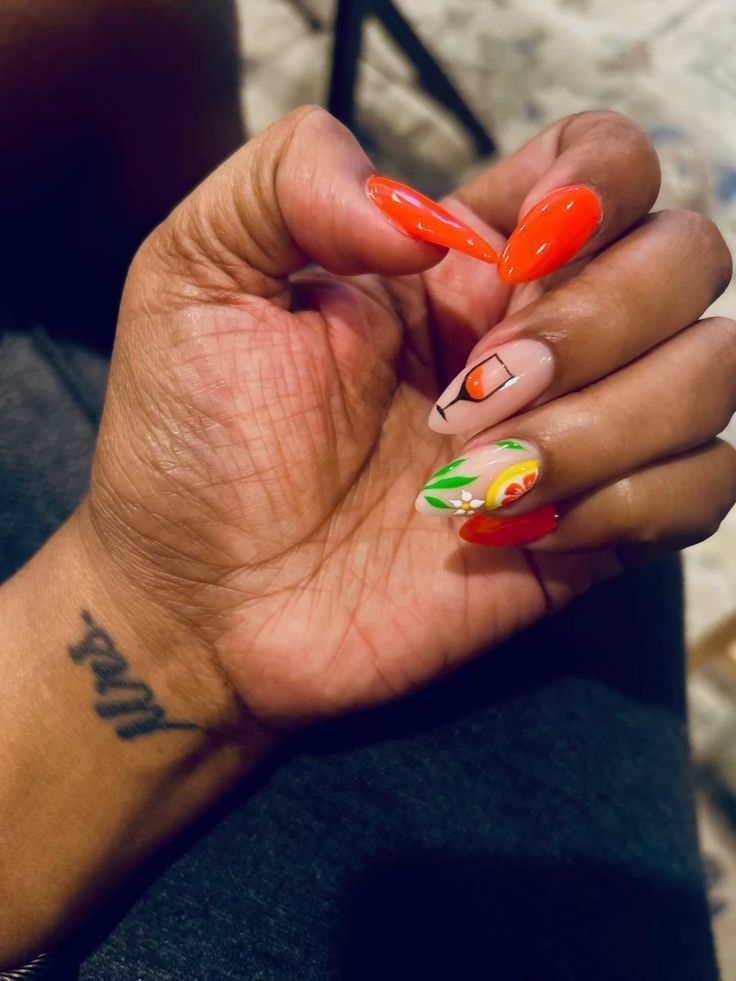 Νύχια Ιουλίου 2025: Ιδέες για μανικιούρ και πεντικιούρ στις πιο Summer Hot αποχρώσεις