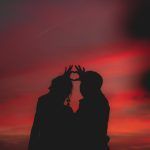 Τα 3 ζώδια που θα κάνουν τις πιο καυτές καλοκαιρινές σχέσεις φέτος