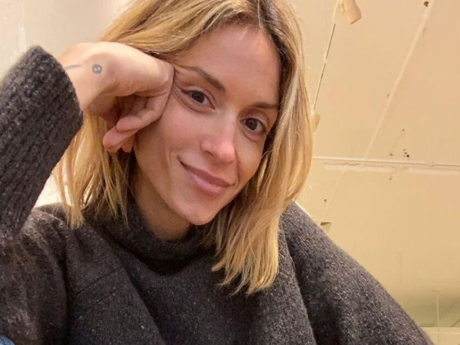 Σοφία Καρβέλα: Η Συγκλονιστική της ανάρτηση «Ένιωσα έναν μικρό όγκο στο στήθος πριν από περίπου έναν μήνα»