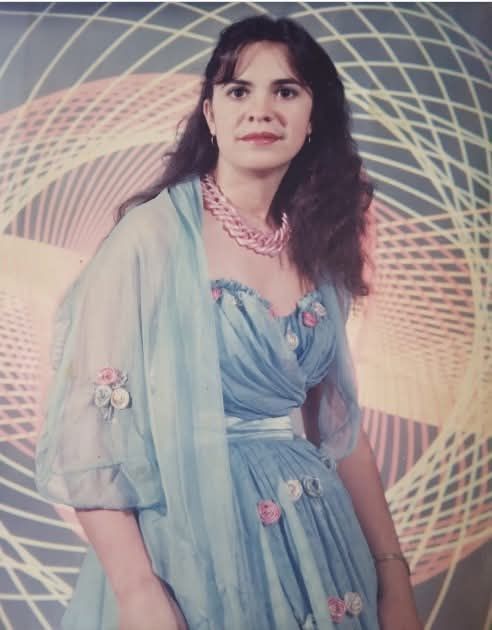 Η σπάνια φωτογραφία της Έφης Θώδη από τις αρχές της καριέρας της το 1985 – Δε θα την γνωρίσετε