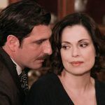 Grand Hotel: Η δολοφονία του Ρήγα γίνεται στο μαγικό κρεβάτι του ταχυδακτυλουργού