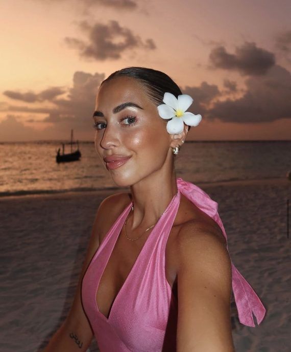 Μαλλιά Ιουλίου 2025: Μοντέρνες ιδέες για all day χτενίσματα στις διακοπές και στη πόλη