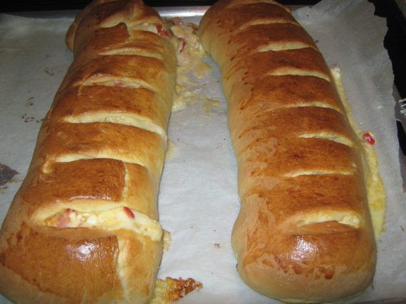 Γεμιστές φραντζόλες με ζαμπόν τυριά και πιπεριές