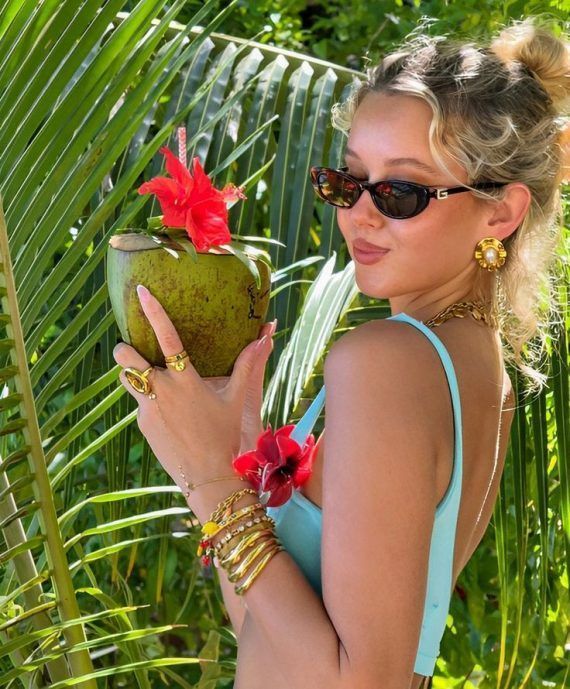 Μαλλιά Ιουλίου 2025: Μοντέρνες ιδέες για all day χτενίσματα στις διακοπές και στη πόλη