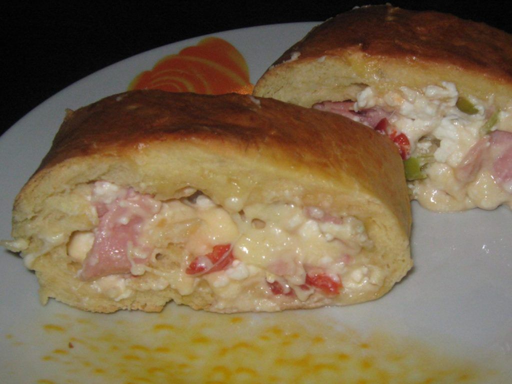 Γεμιστές φραντζόλες με ζαμπόν τυριά και πιπεριές