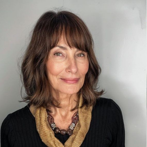 Χρώματα Μαλλιών για γυναίκες άνω των 50 που Κρύβουν Χρόνια