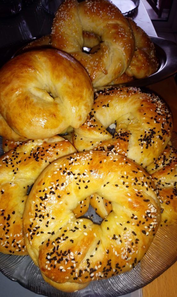 Γεμιστά στριφτάρια με σοκολατάκια Lacta και εύκολη ζύμη