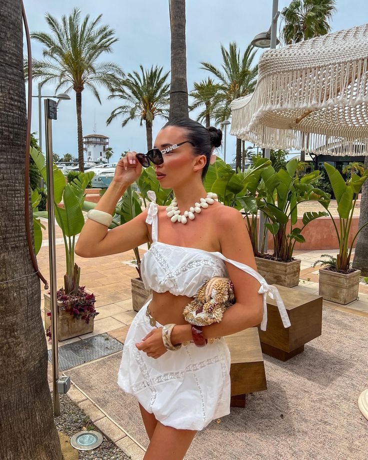 Ντύσιμο Ιουλίου 2025: 16+1 ιδέες για Summer Street Style εμφανίσεις