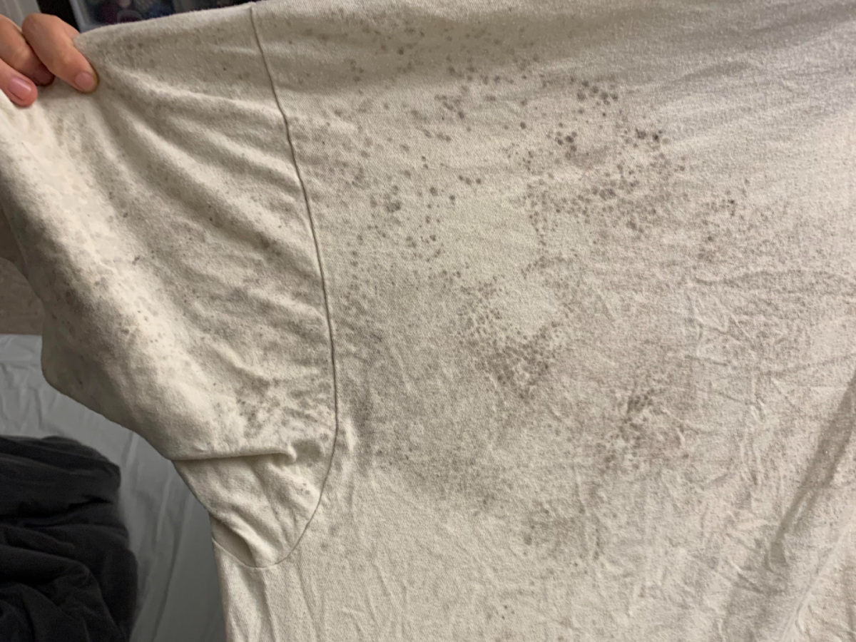 Τα πιο συχνά λάθη στο πλυντήριο που κάνουν τα ρούχα να μην μυρίζουν ωραία