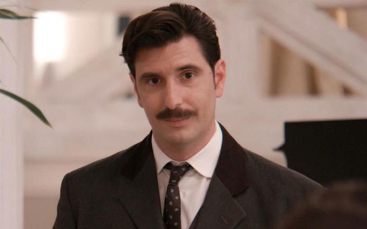 Grand Hotel: Η Αλίκη γυρνά στον Ρήγα καi της κάνει τη ζωή κόλαση