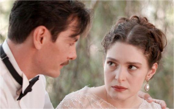 Grand Hotel : Ο Πέτρος Χαροπαλεύει στο νοσοκομείο - Νικόλα φοβάμαι πως δεν θα τα καταφέρει