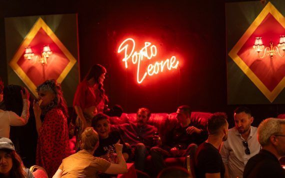 Porto Leone: Ο Σπύρος Γιαμάρης ερωτεύεται τη κόρη του εφοπλιστή και ξεκινά ο «πόλεμος»