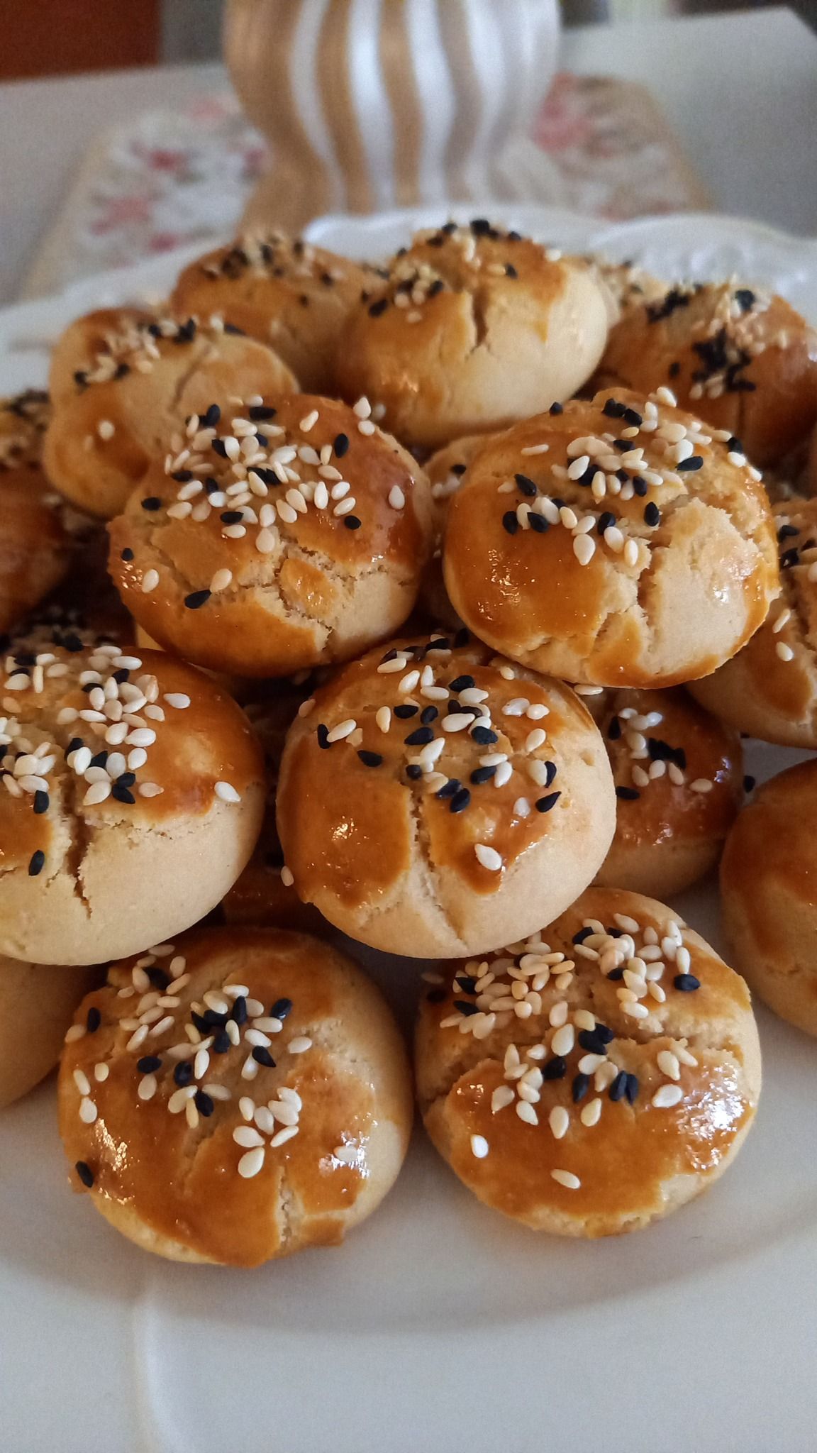 Αφράτα μπατόν σαλέ με σουσάμι