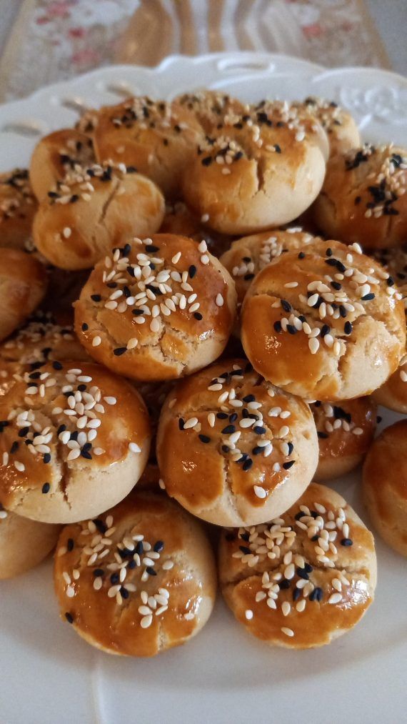 Αφράτα μπατόν σαλέ με σουσάμι