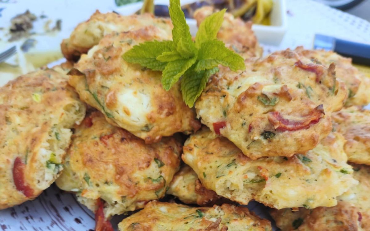 Εύκολα και αφράτα κολοκυθοπιτάκια χωρίς φύλλο στο φούρνο