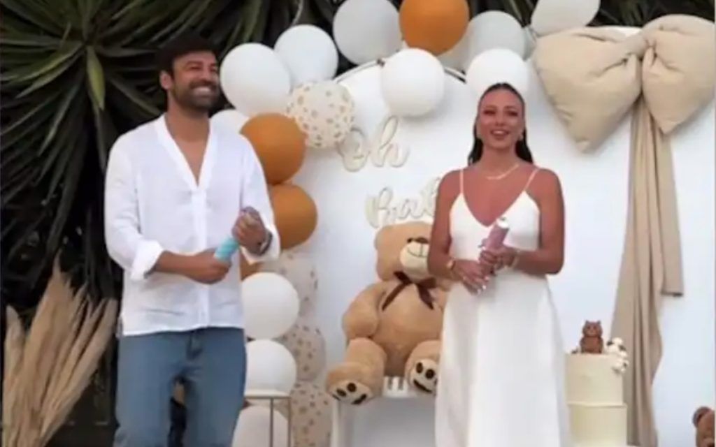 Ανδρέας Γεωργίου- Σιμώνη Χριστοδούλου: Έκαναν gender reveal party και μας αποκάλυψαν το φύλο του μωρού τους(Βίντεο)