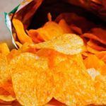 Επείγουσα ανάκληση σε πατατάκια που πωλούνται στην Ελλάδα- Αν τα έχετε πετάξτε τα