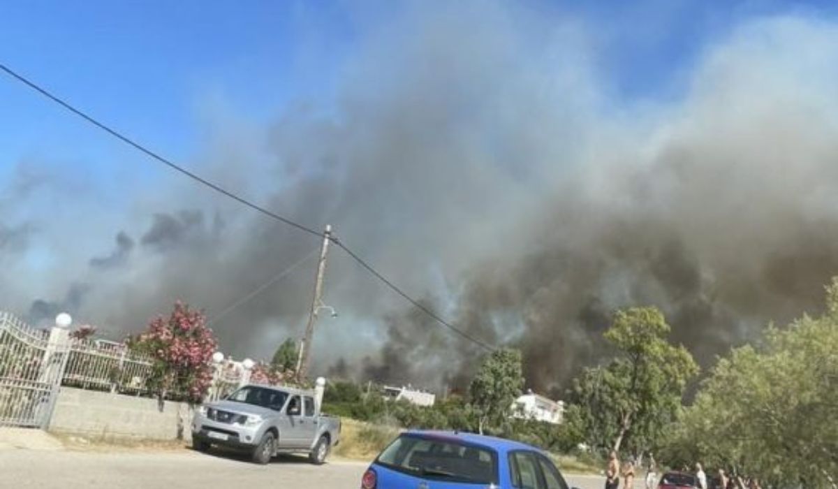 Φωτιά τώρα στην Εύβοια: Εστάλη 112 για εκκένωση