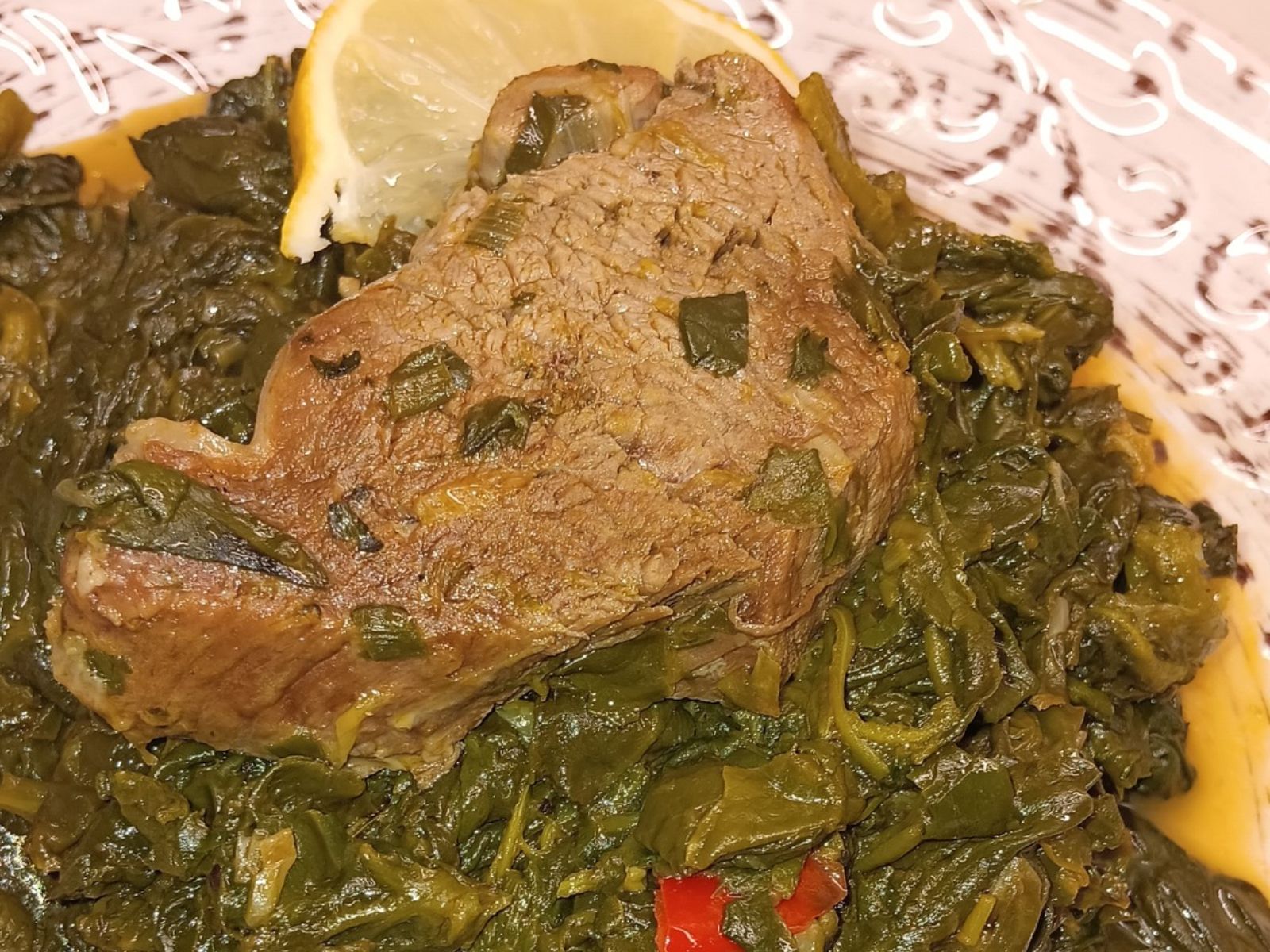 Φρικασέ με μοσχαράκι και σπανάκι