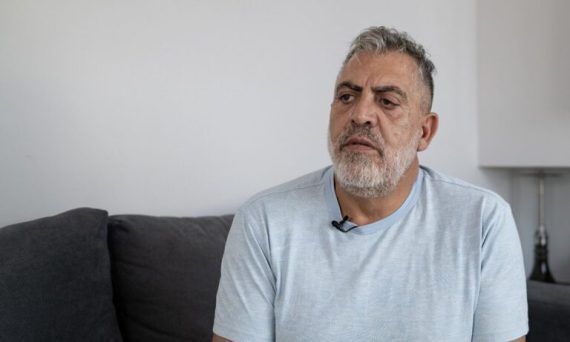 Η Γη της Ελιάς : Ο Δημοσθένης ψάχνει να βρει τον Μιλτιάδη για να τον σκοτώσει