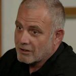 Η Γη της Ελιάς : Ο Στάθης γίνεται παππούς ξανά και πλέει σε πελάγη ευτυχίας