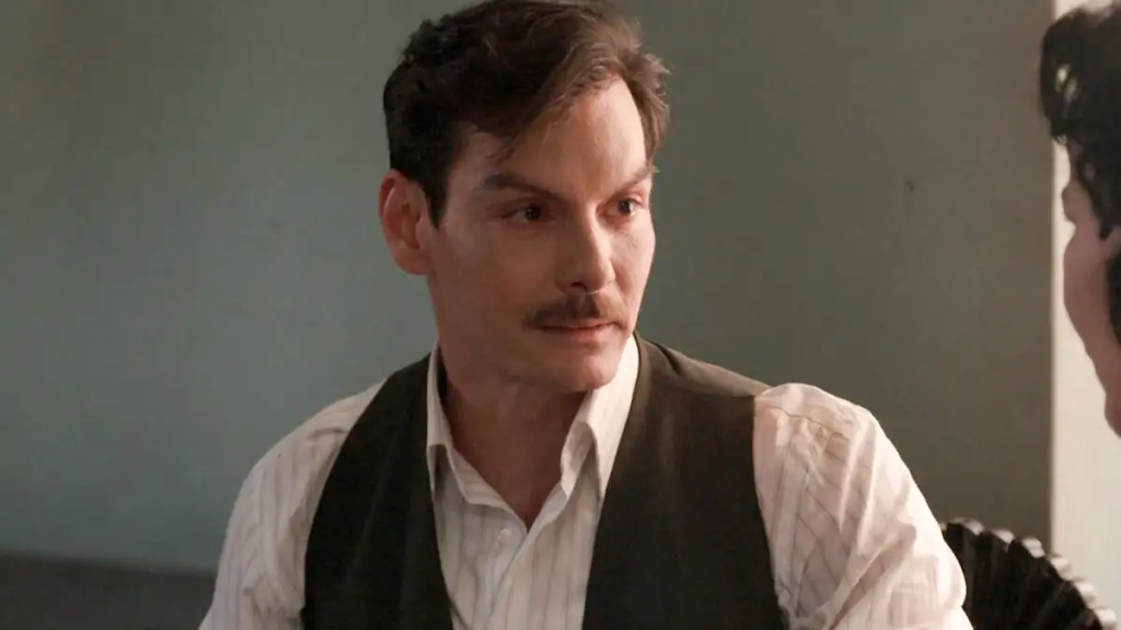 Grand Hotel: Αληθινή ή σκηνοθετημένη η κηδεία του Πέτρου; - Όλη η αλήθεια για το θάνατο του