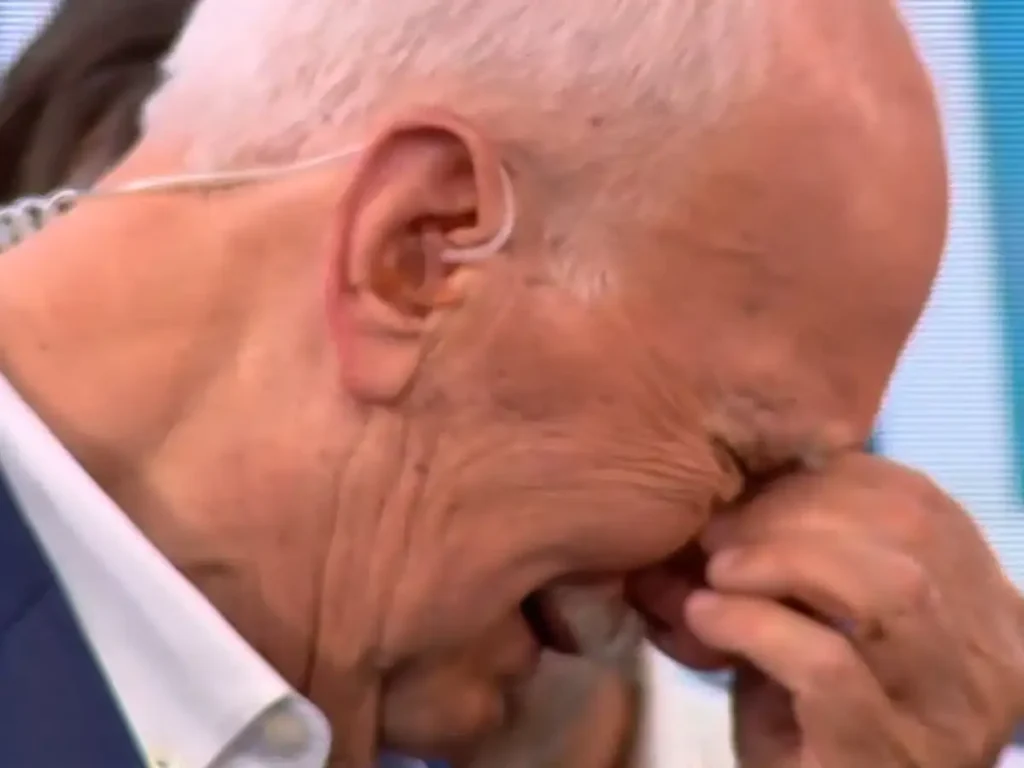 Καλημέρα Ελλάδα: Συγκινημένος ο Γιώργος Παπαδάκης στη τελευταία εκπομπή - Αποχαιρετά οριστικά το κοινό (βίντεο)