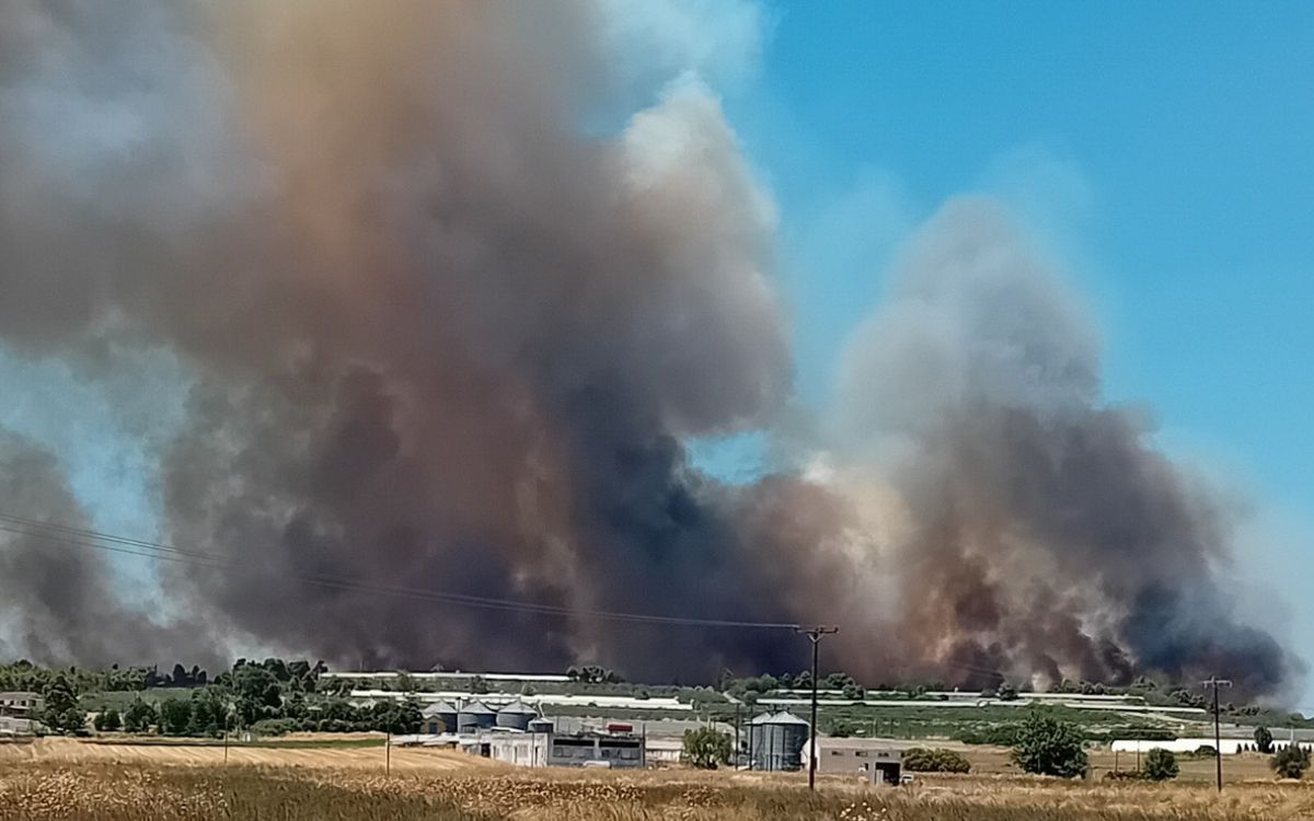 Μεγάλη φωτιά στην Εύβοια Τώρα- Ήχησε το 112