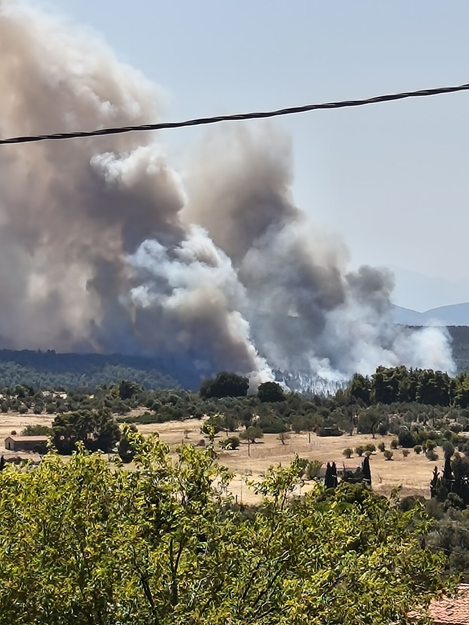Μεγάλη φωτιά στην Εύβοια Τώρα- Ήχησε το 112 για εκκένωση