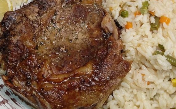 μοσχαρίσια μπριζόλα-με-ρύζι-λαχανικών-συνταγή- μοσχαρίσια μπριζόλα-με-ρύζι-λαχανικών-συνταγή-