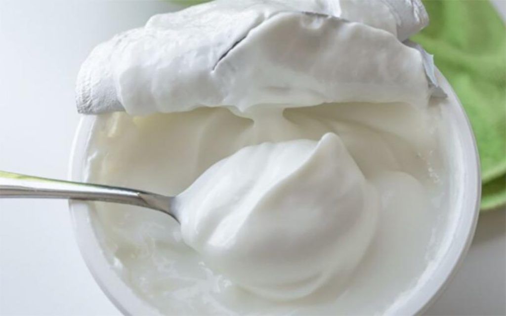 Νέα επείγουσα ανάκληση σε γιαούρτι - Βρήκαν μέσα γυάλινα θραύσματα