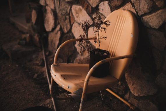 Νιώθεις έντονα συναισθήματα με τη πρώτη ματιά - Δεν είναι έρωτας είναι η επαφή σου με παλιότερο τραύμα