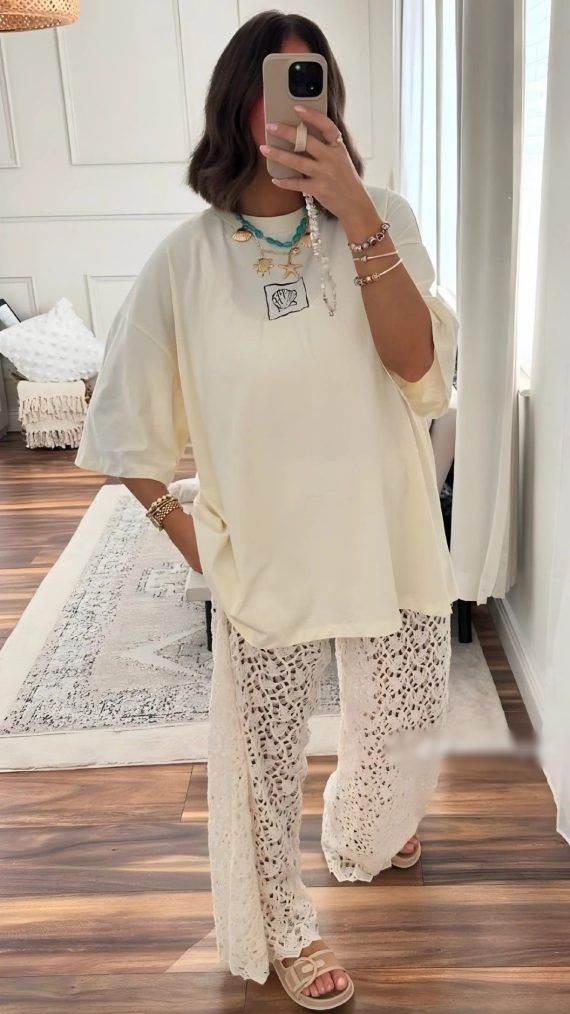 λευκό-t-shirt-με-transparent-παντελόνι-με-δαντέλα- λευκό-t-shirt-με-transparent-παντελόνι-με-δαντέλα-